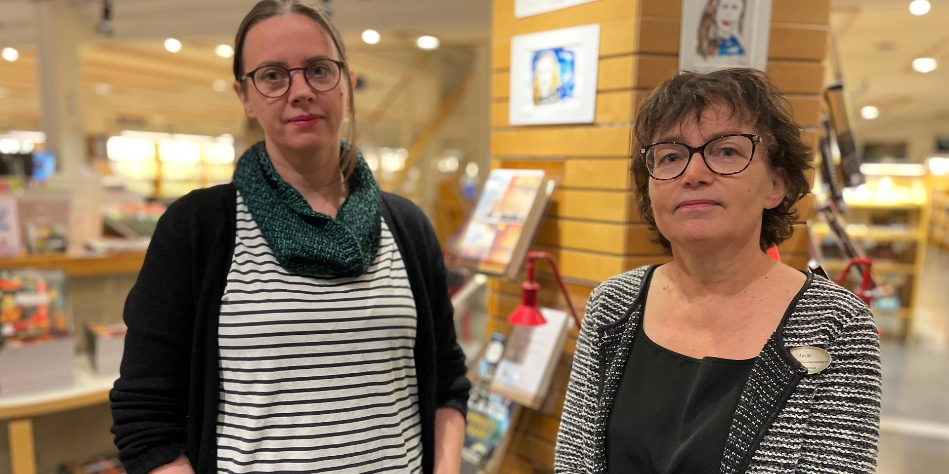Karolina Thyne och Anette Ek är bibliotekarier på Partille bibliotek och berättar om vilka favoriter som finns i hyllorna.